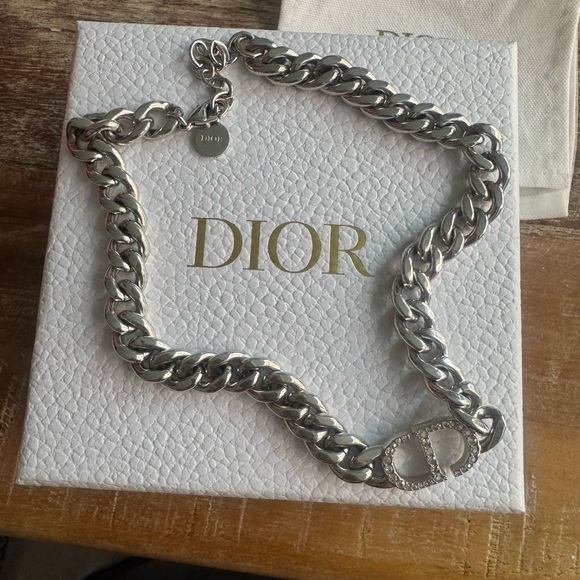 Dior Chain Necklace - Picture 1 of 3